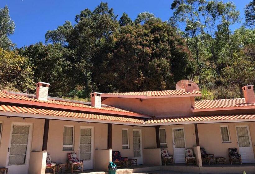 Economy Triple Room, Pousada Atibaia