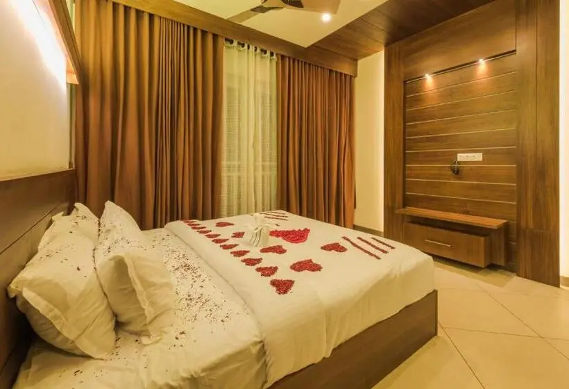 Chambre Deluxe King Size, Trivers Resort Munnar