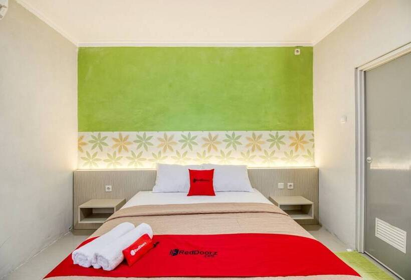 豪华房间, Reddoorz Near Malioboro Tugu Station Jogja 2