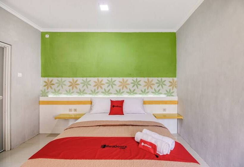 豪华房间, Reddoorz Near Malioboro Tugu Station Jogja 2