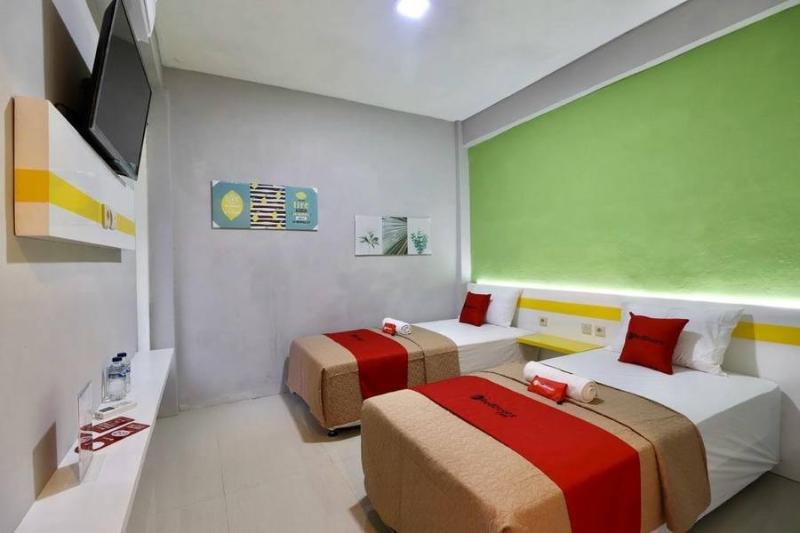 Номер Стандарт, Reddoorz Near Malioboro Tugu Station Jogja 2