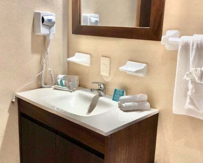 חדר סופריור, Pacific Inn