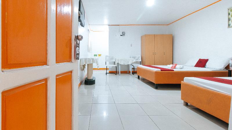 标准三人间, Reddoorz Near East Avenue Medical Center