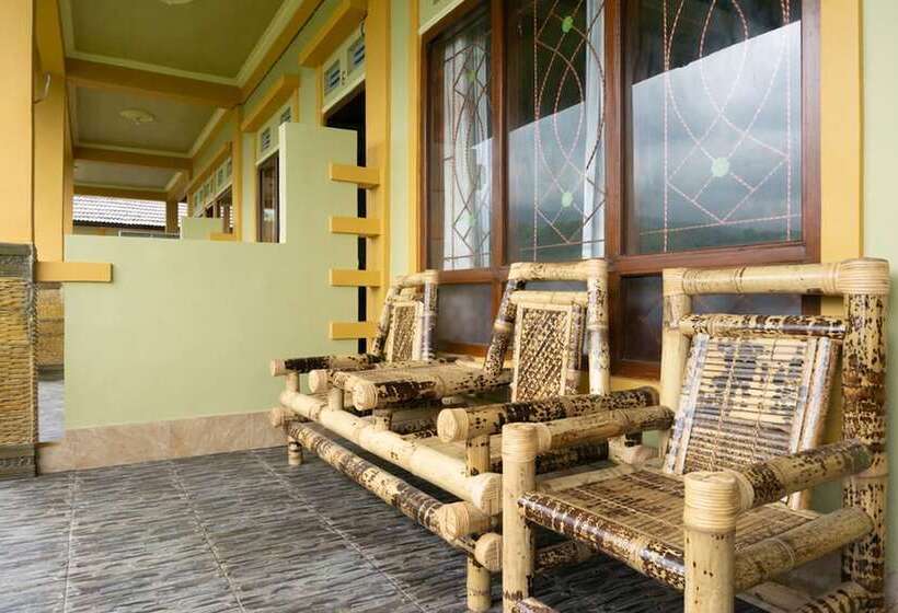 غرفة ديلوكس, Reddoorz Near Senaru Rinjani