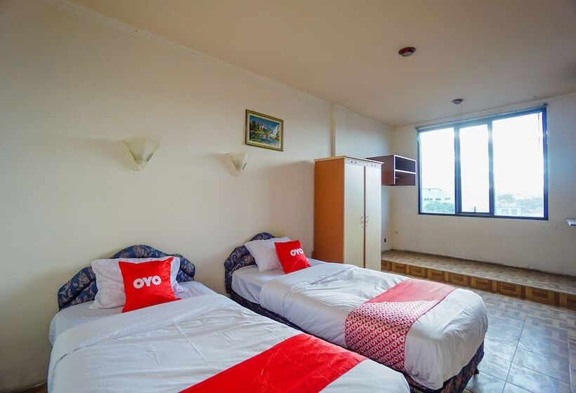 غرفة قياسية, Oyo 2217 Galaxy