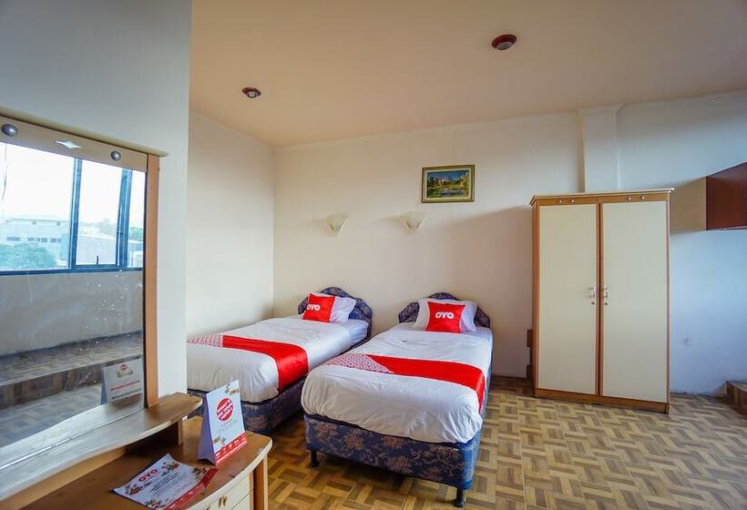 غرفة قياسية, Oyo 2217 Galaxy