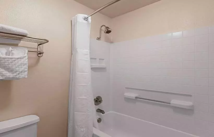 سوییت, Best Western Plus Orchid Hotel & Suites