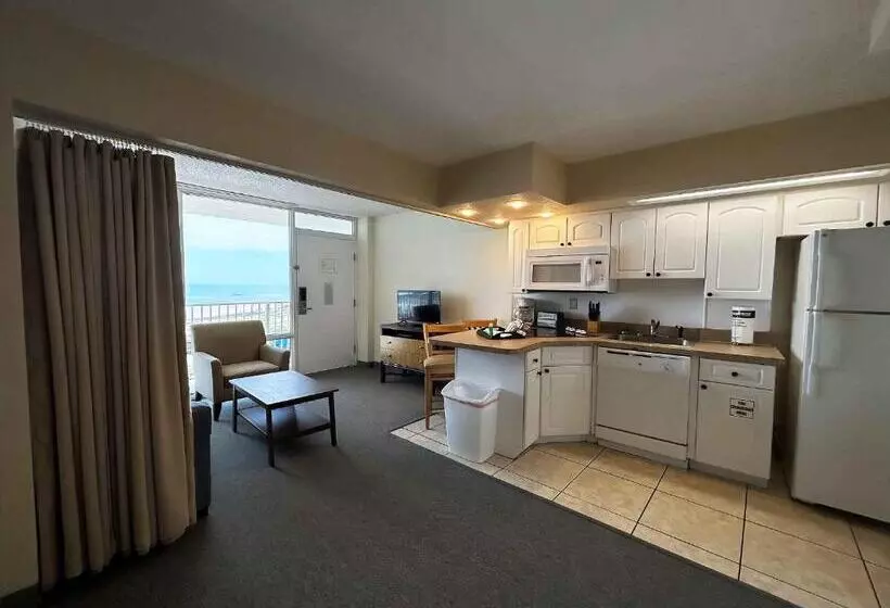 デラックススタジオ, Outrigger Beach Club Resort