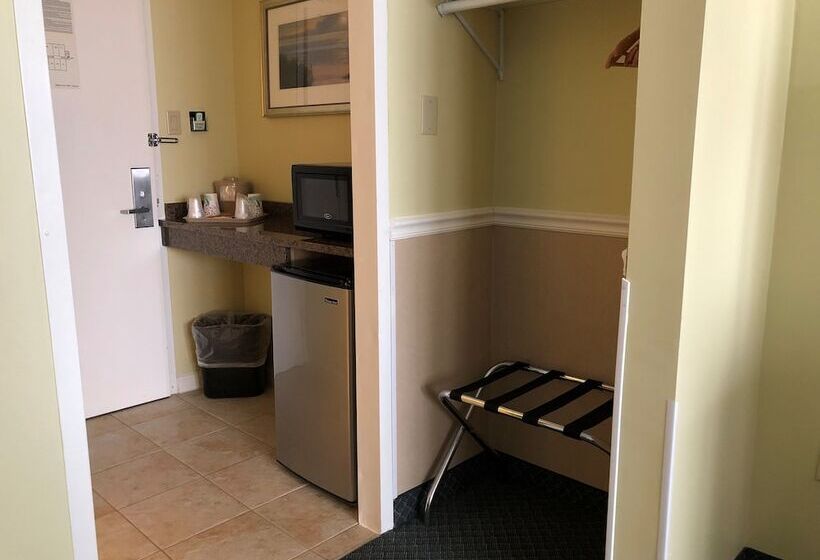 Pokój Standard 2 Łóżka Małżeńskie, Pier 4