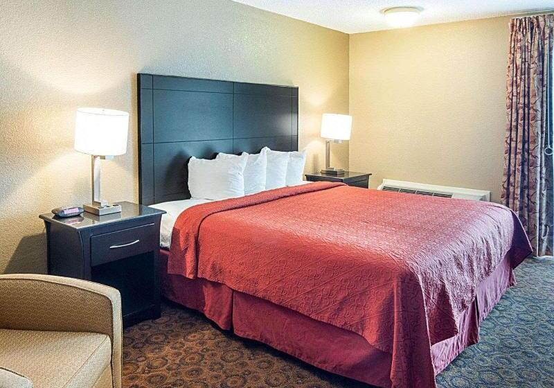 스탠다드 룸 킹사이즈 침대, Quality Inn Magnolia