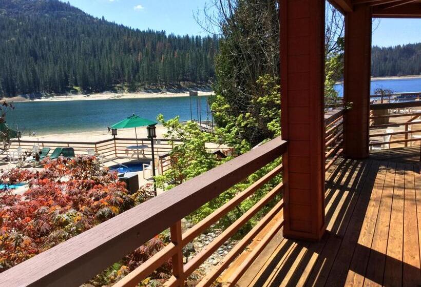 Люкс, The Pines Resort & Conference Center