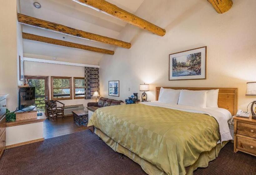 套房, The Pines Resort & Conference Center