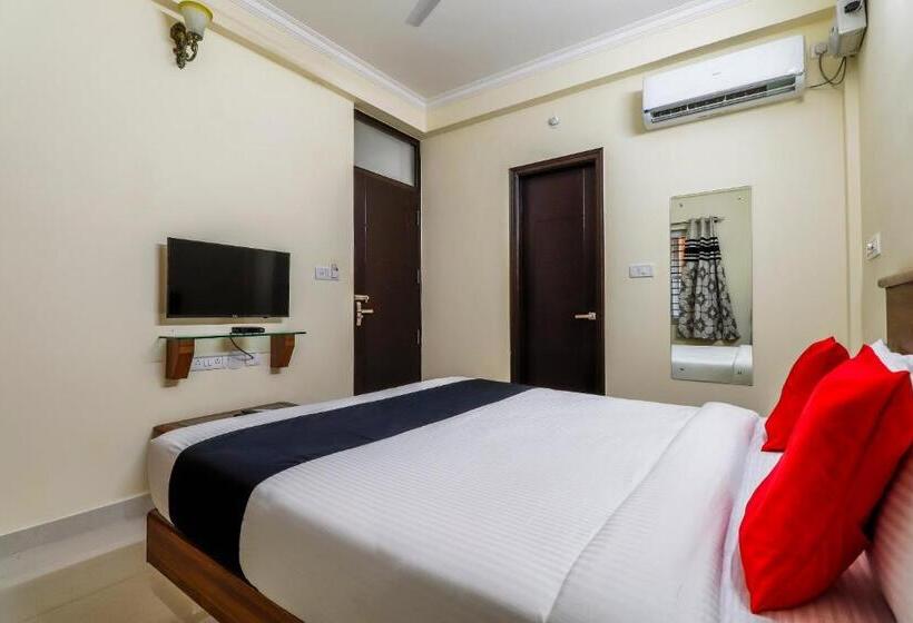Трехместный Номер Классика, Capital O Sln Residency