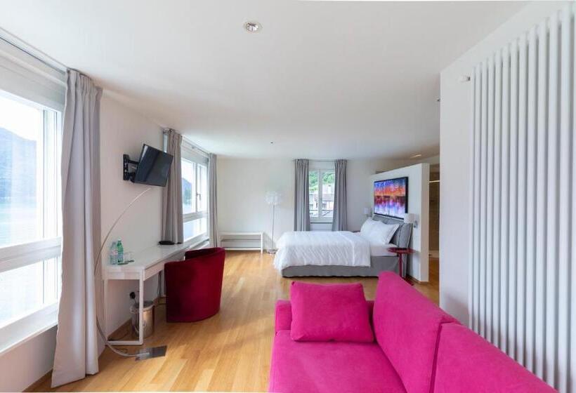 Suite with lake view, Lac