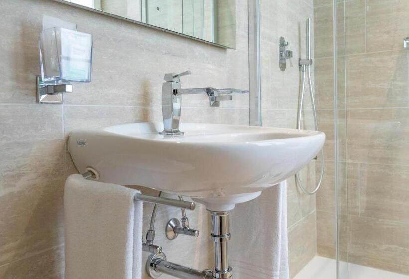 Standardrum med Terrass, Lac