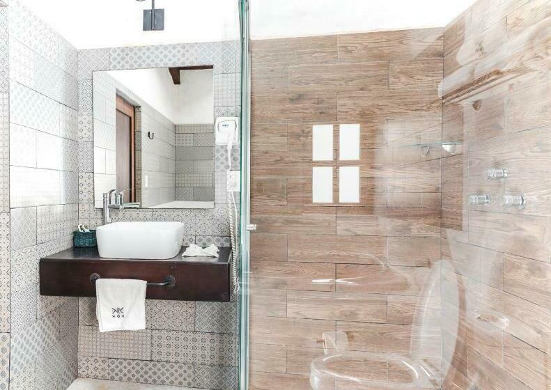 سوییت جونیور, Yox Hotel Boutique