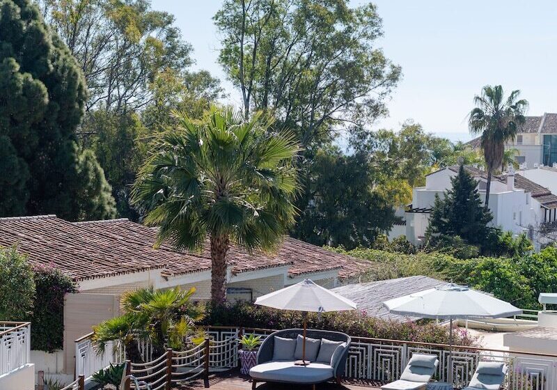 غرفة سوبيريور, Boho Club