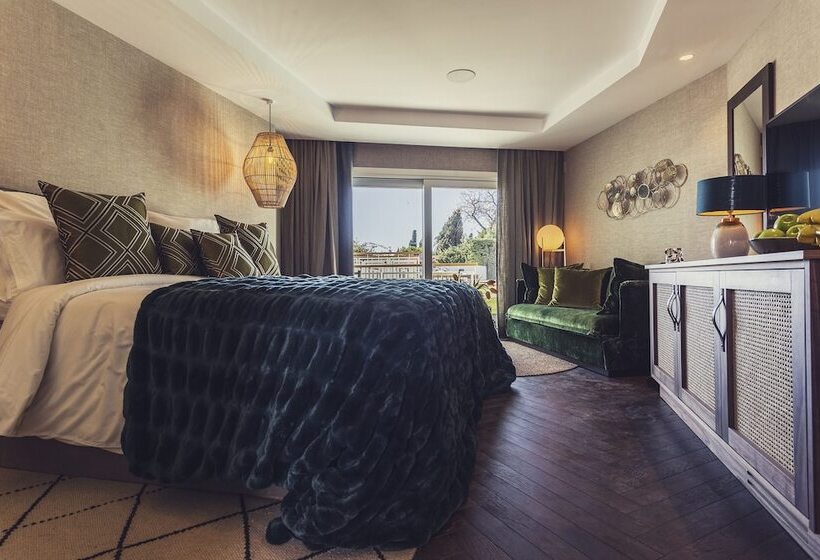 غرفة سوبيريور, Boho Club