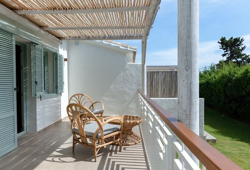 بنجلو قياسى غرفتين نوم, Boho Club