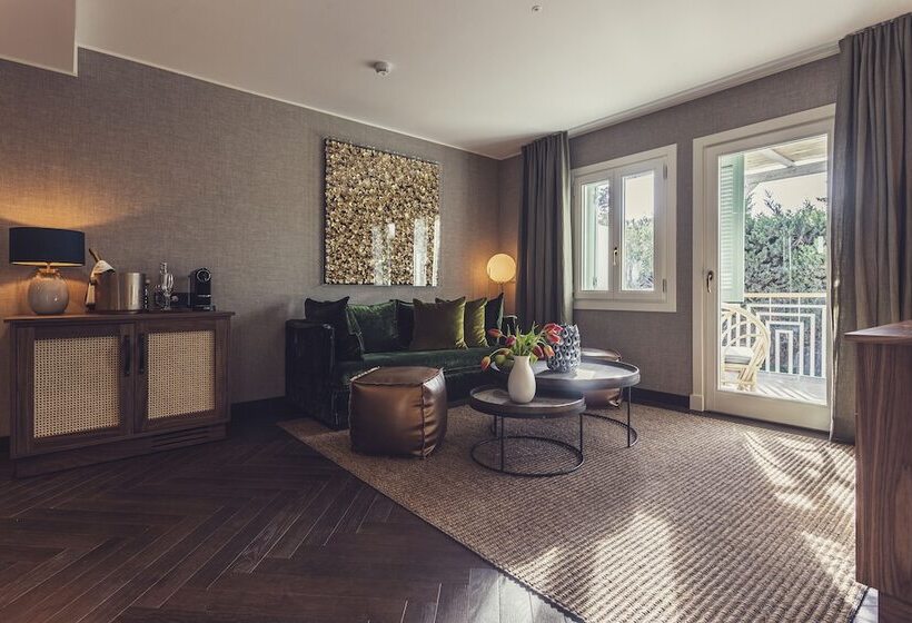 بنجلو قياسى غرفتين نوم, Boho Club