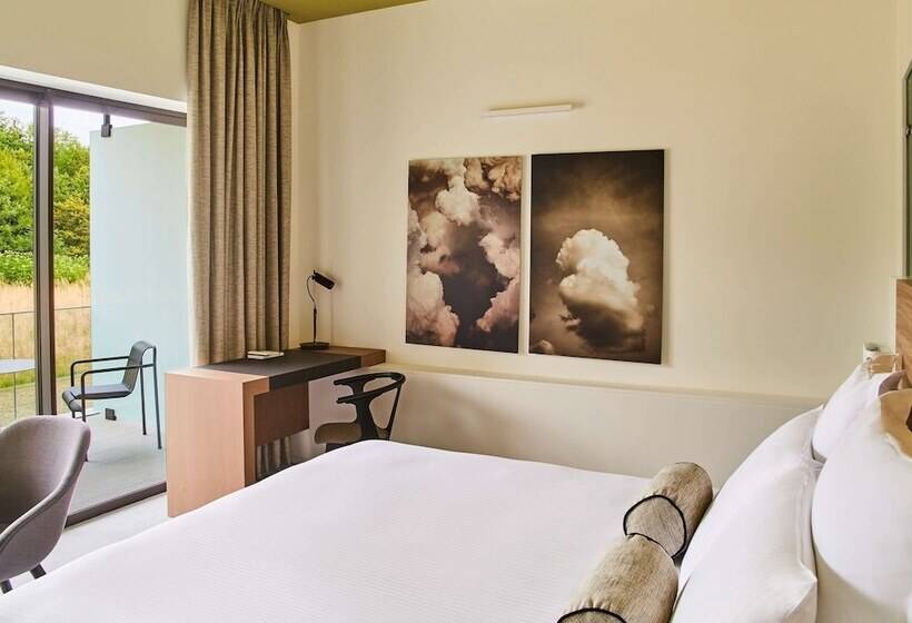带观景的高级间, Le Domaine Des Vanneaux Golf Et Spa Mgallery