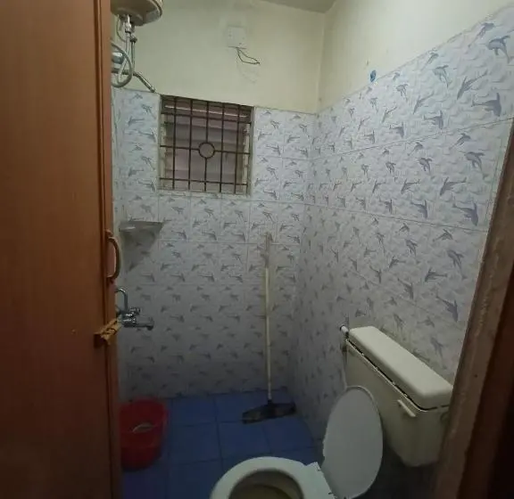 Chambre Standard Salle de Bains Commune, Professionals Pride Pg