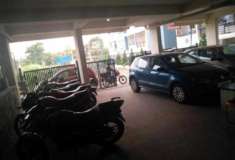 חדר סטנדרט, Professionals Pride Pg