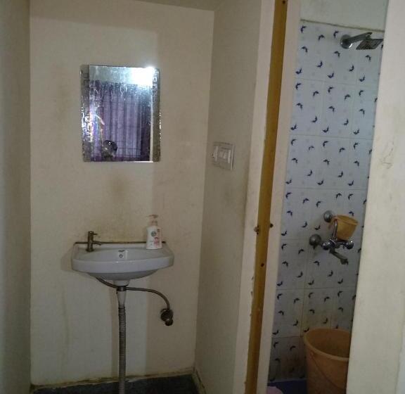 חדר סטנדרט, Professionals Pride Pg