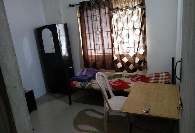 חדר סטנדרט יחיד, Professionals Pride Pg