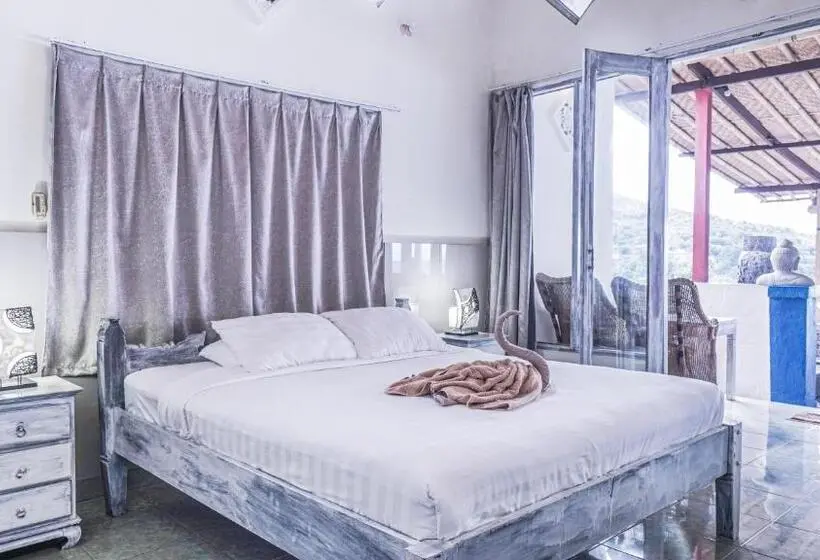 اتاق لوکس, Waenis Sunset View Hotel And Restaurant, Amed, Bali