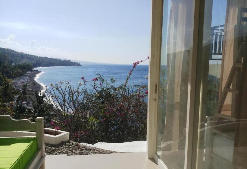 סוויטת 2 חדרי שינה, Waenis Sunset View Hotel And Restaurant, Amed, Bali