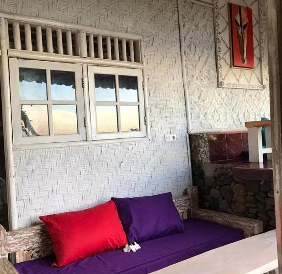 בקתה סטנדרטית, Waenis Sunset View Hotel And Restaurant, Amed, Bali