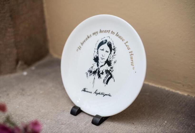 اتاق لوکس با تخت بزرگ, Florence Nightingale Suites At Lea Hurst