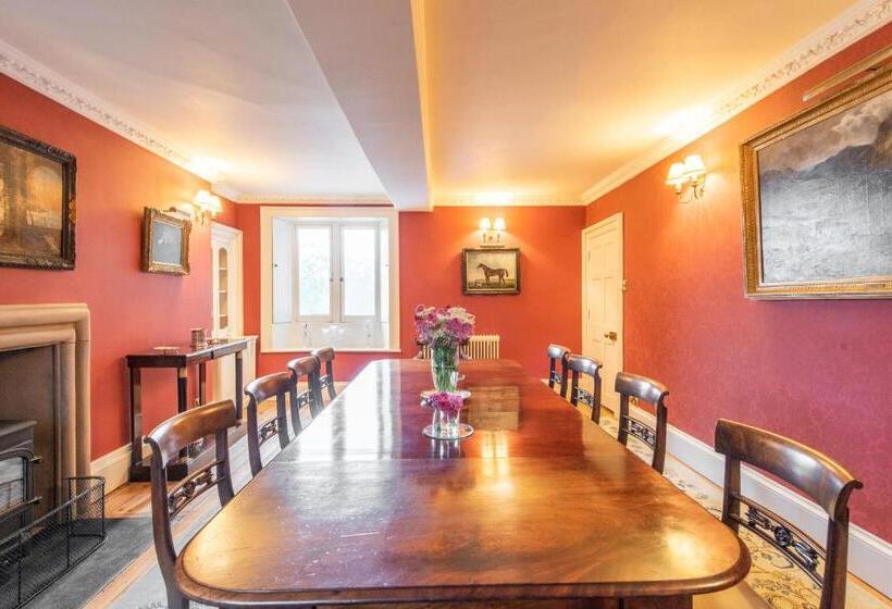 اتاق لوکس با تخت بزرگ, Florence Nightingale Suites At Lea Hurst