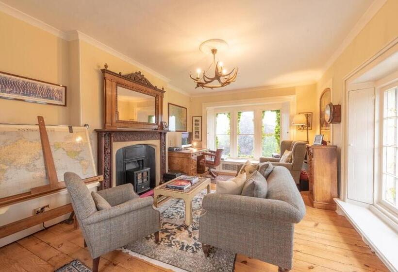 سوییت سوپریور, Florence Nightingale Suites At Lea Hurst