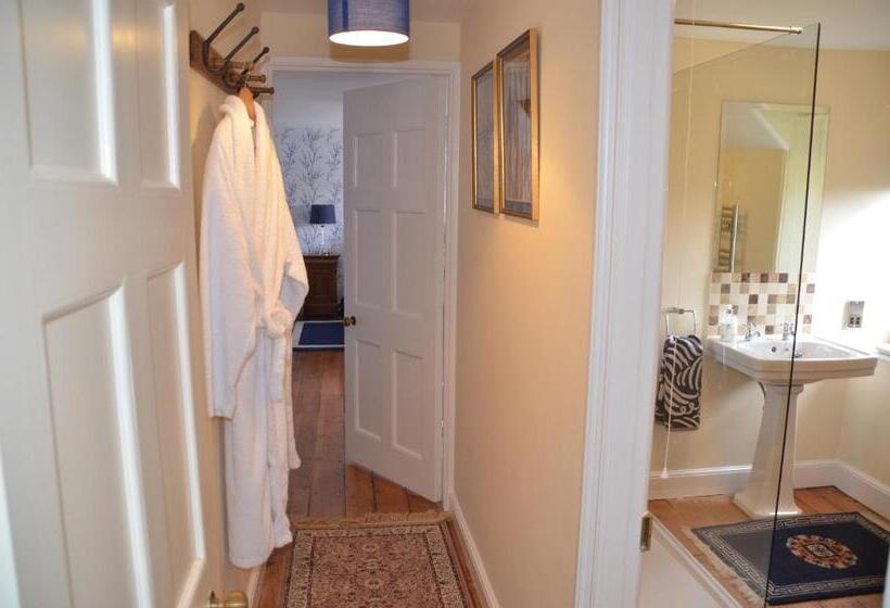 اتاق لوکس با تخت بزرگ, Florence Nightingale Suites At Lea Hurst