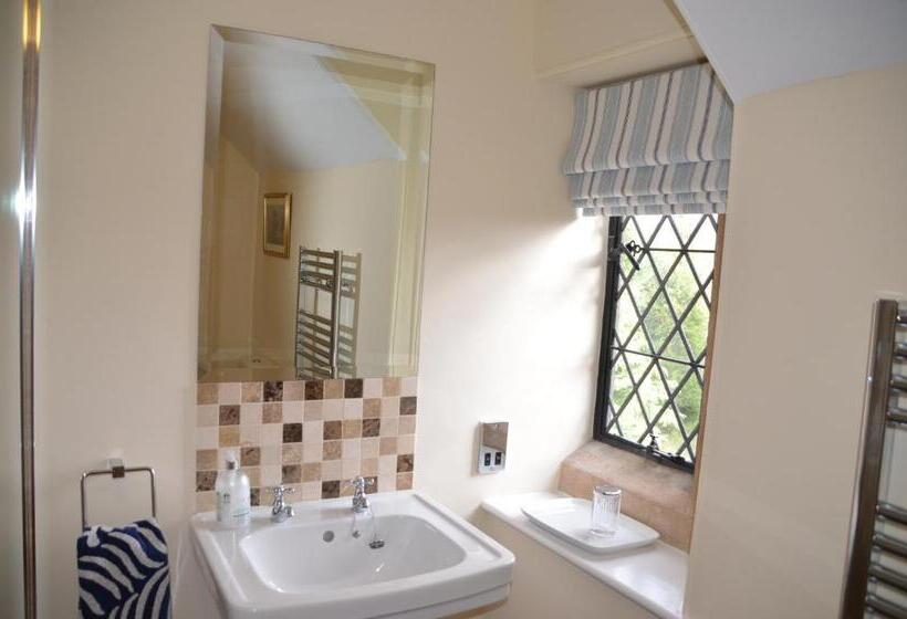 اتاق لوکس با تخت بزرگ, Florence Nightingale Suites At Lea Hurst