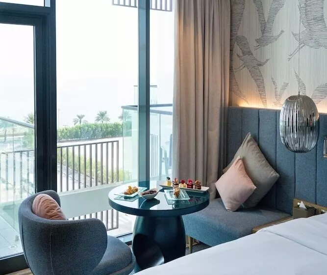 اتاق لوکس با بالکن, C Central Hotel And Resort The Palm