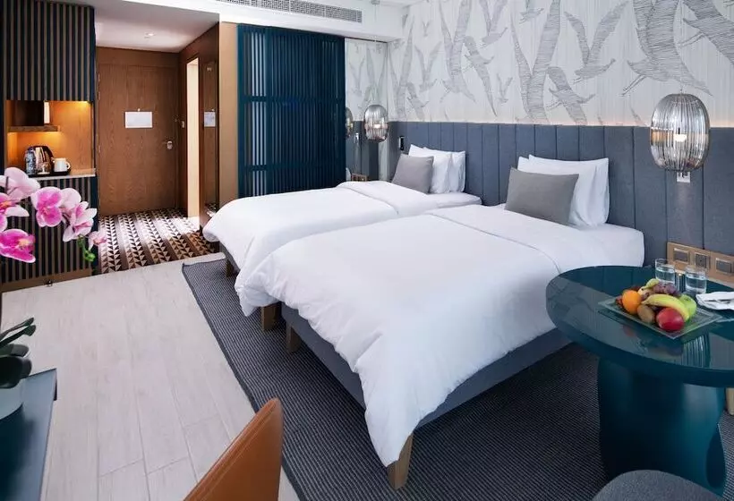 اتاق لوکس با بالکن, C Central Hotel And Resort The Palm
