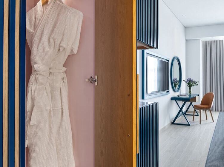 带阳台的豪华间, C Central Hotel And Resort The Palm