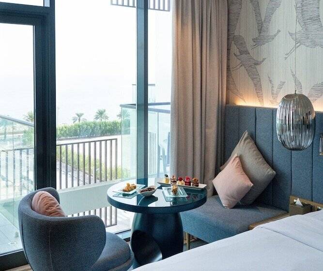 带阳台的豪华间, C Central Hotel And Resort The Palm