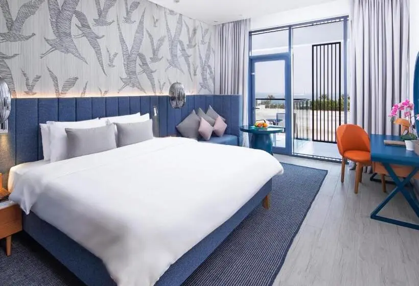 اتاق لوکس با بالکن, C Central Hotel And Resort The Palm