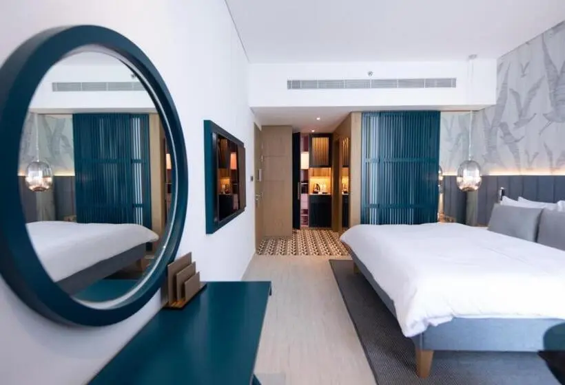 اتاق لوکس با بالکن, C Central Hotel And Resort The Palm