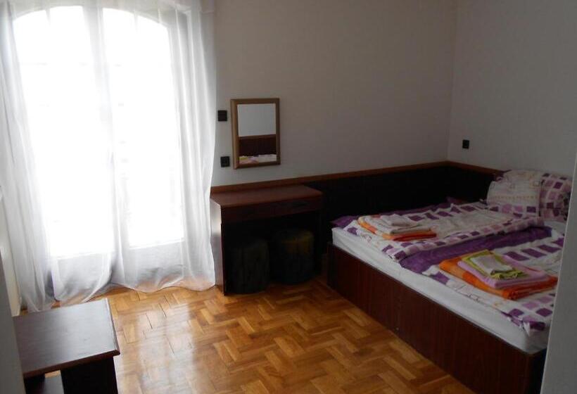 Номер Deluxe, Peregrino Panzio