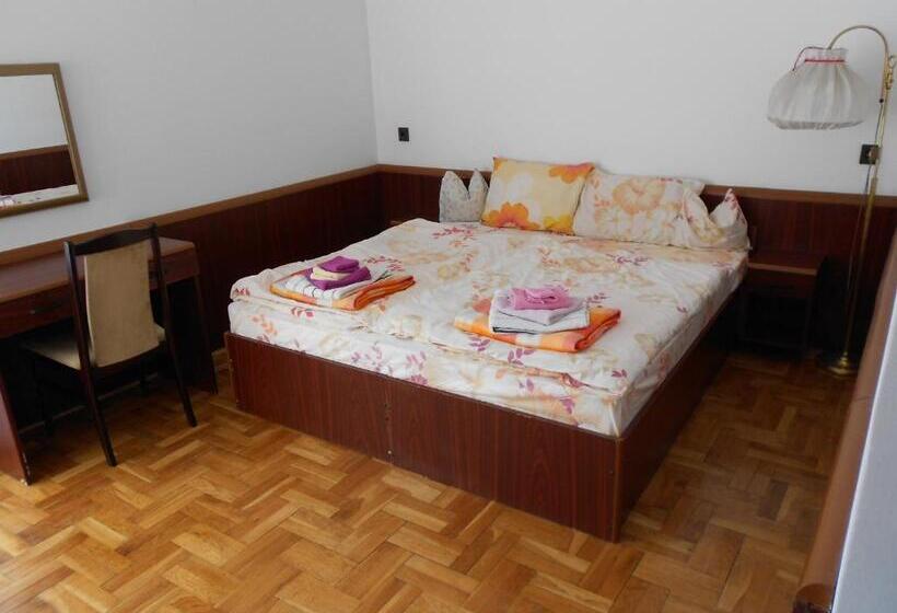 Номер Deluxe, Peregrino Panzio