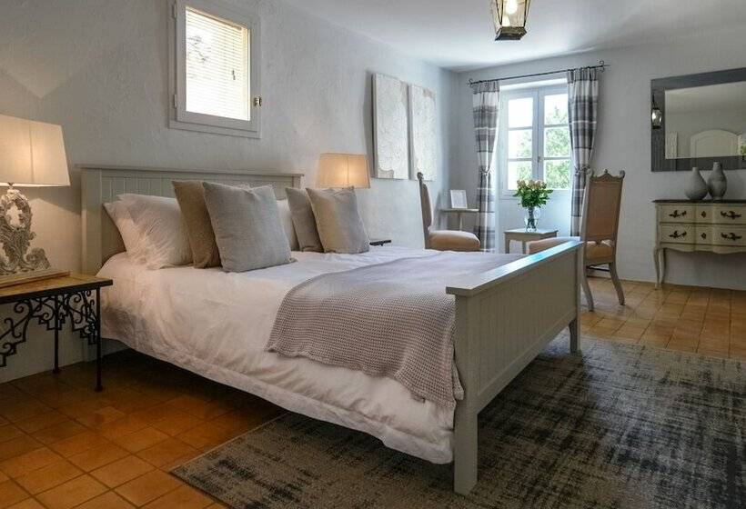 デラックスルーム, La Ferme Des Belugues