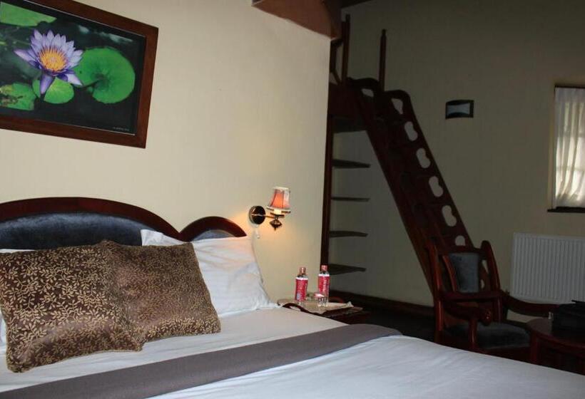 غرفة عائلية, Lady Horton Bungalow