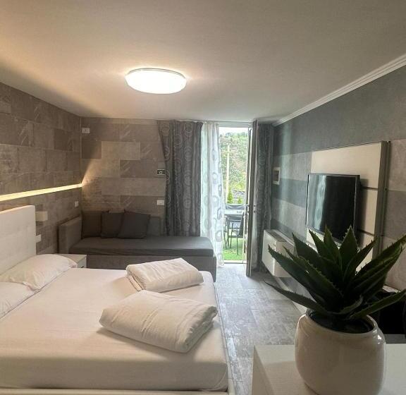 Номер Стандарт с Террасой, Residence Delle Rose