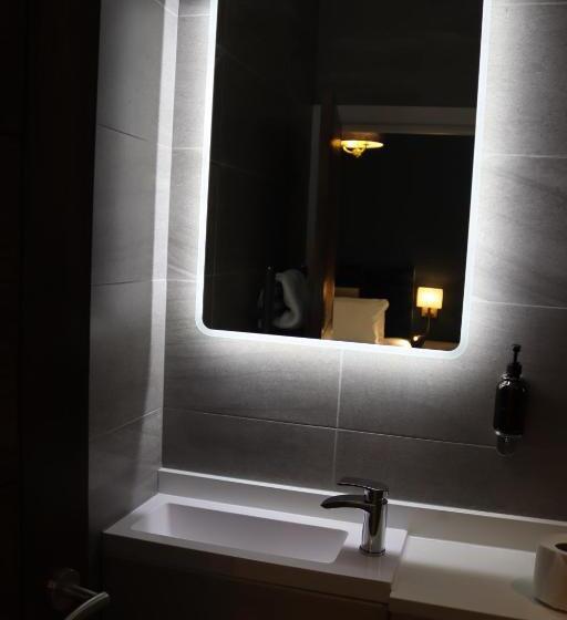 חדר דחוקס עם מיטת קינג, The Psalter