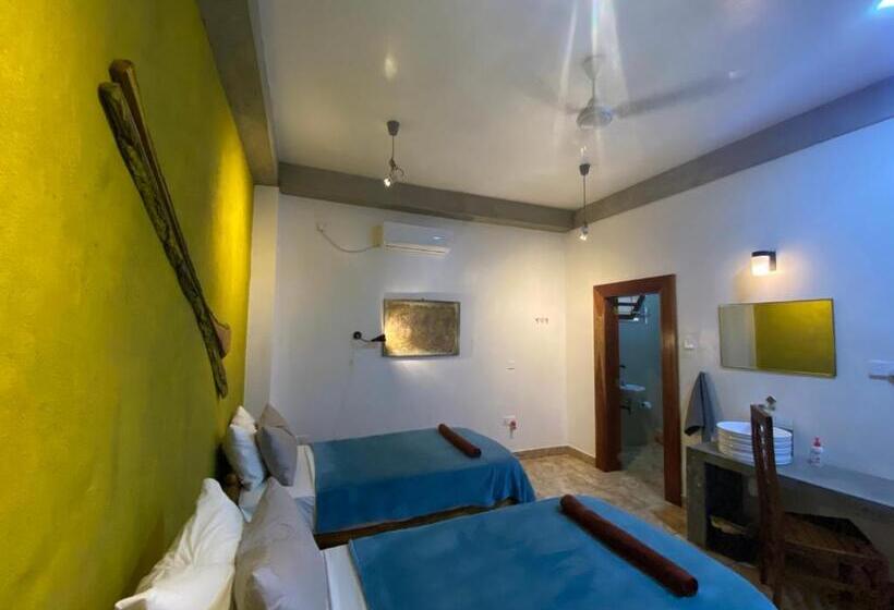 Номер Стандарт Вид на Сад, Mirage Beach House At Morava Court